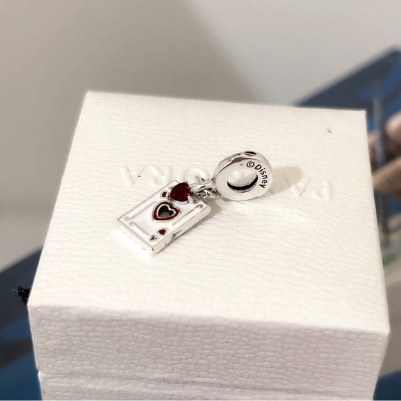 PANDORA Disney Villains Queen of Hearts Double Dangle Halloween Charm w/box - Picture 6 of 10